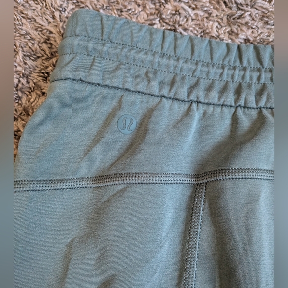 Lululemon Softstreme High-Rise Soft Green 31" Athletic Pants Sz 14 - Picture 10 of 10